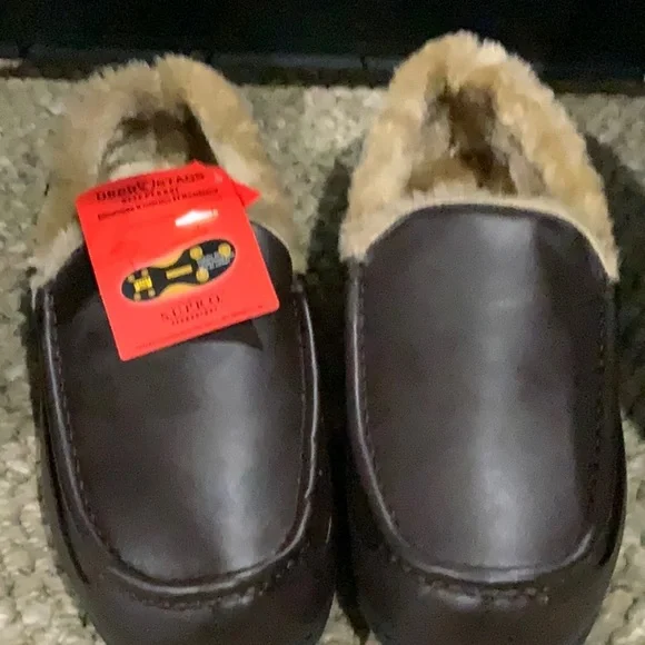#205 Deer Stags NWT Men's Sz 11 Brown Fur-Lined Slippers - Picture 2 of 10